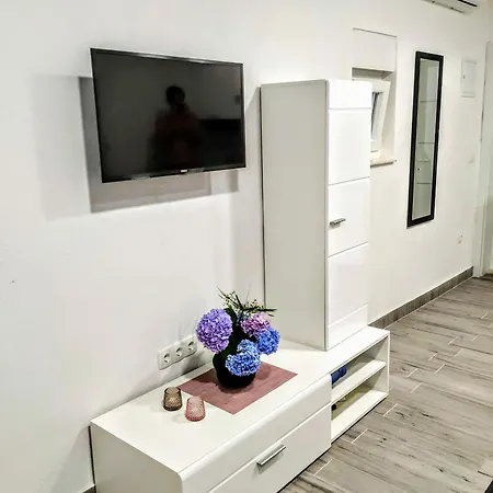 Violeta - Studio Apartman Lägenhet Trogir